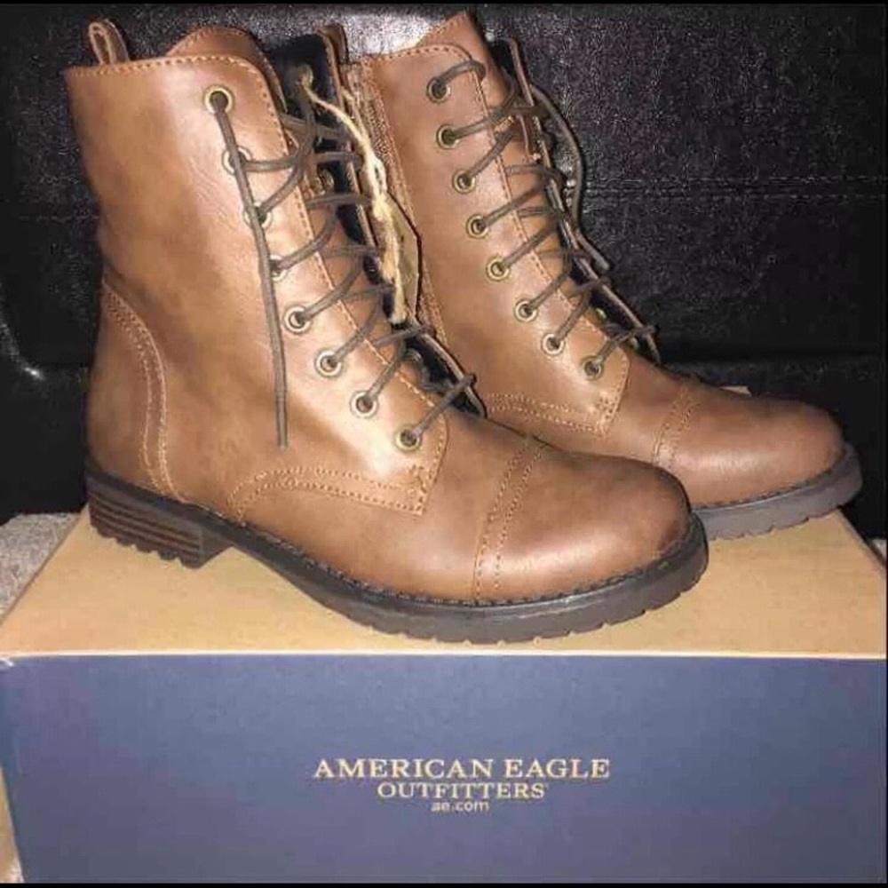 American Eagle Combat Style Lace Up Boots 
Size 7